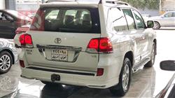 تۆیۆتا لاند کروزەر